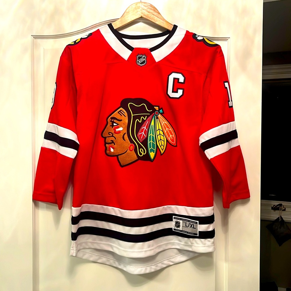 Youth L/XL Jonathan Toews Blackhawks jersey